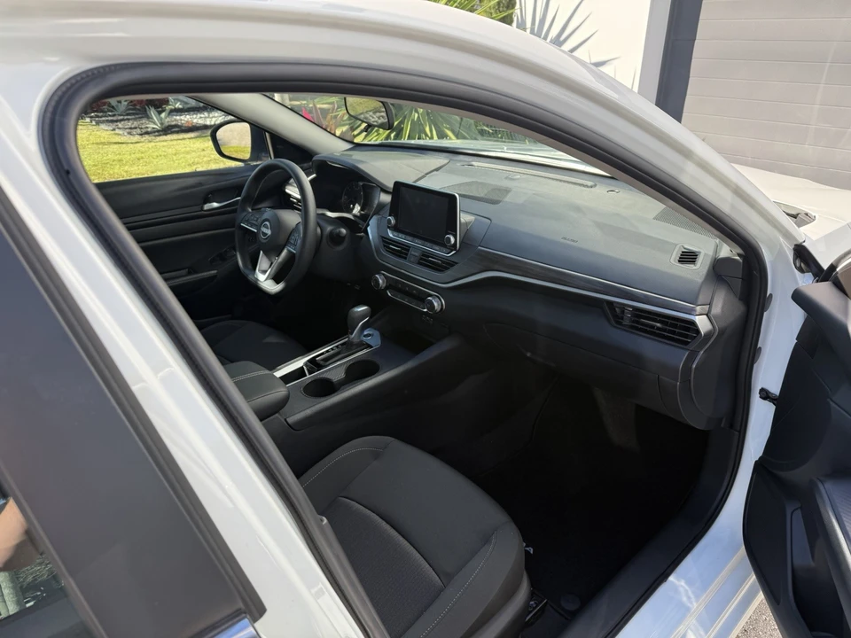 2025 Nissan Altima 6th Gen - Image 7 of 12