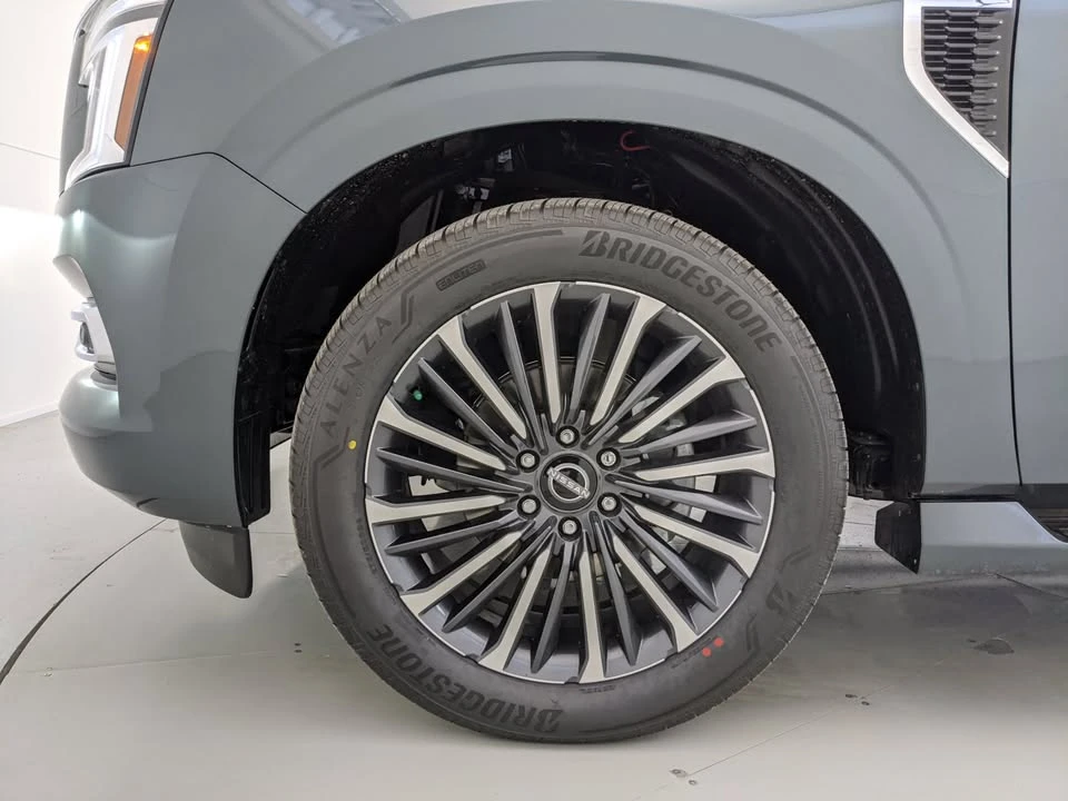 2025 Nissan Armada - Image 11 of 20
