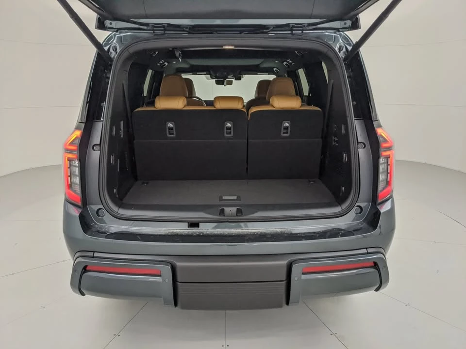 2025 Nissan Armada - Image 20 of 20