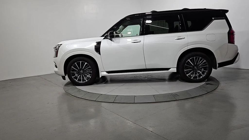 2025 Nissan Armada - Image 2 of 12