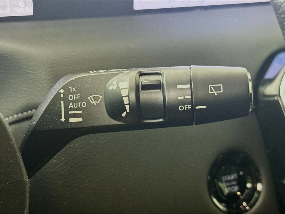 2025 Nissan Armada - Image 5 of 21
