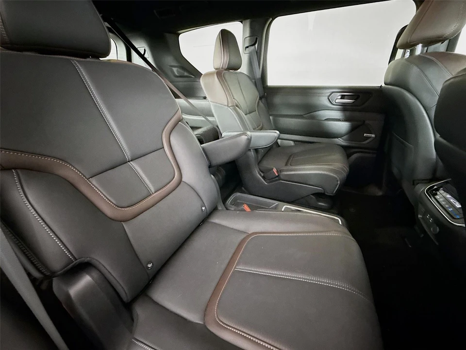 2025 Nissan Armada - Image 21 of 21