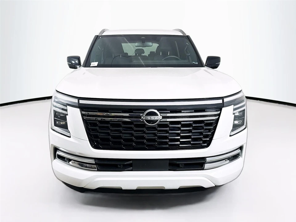 2025 Nissan Armada - Image 2 of 15