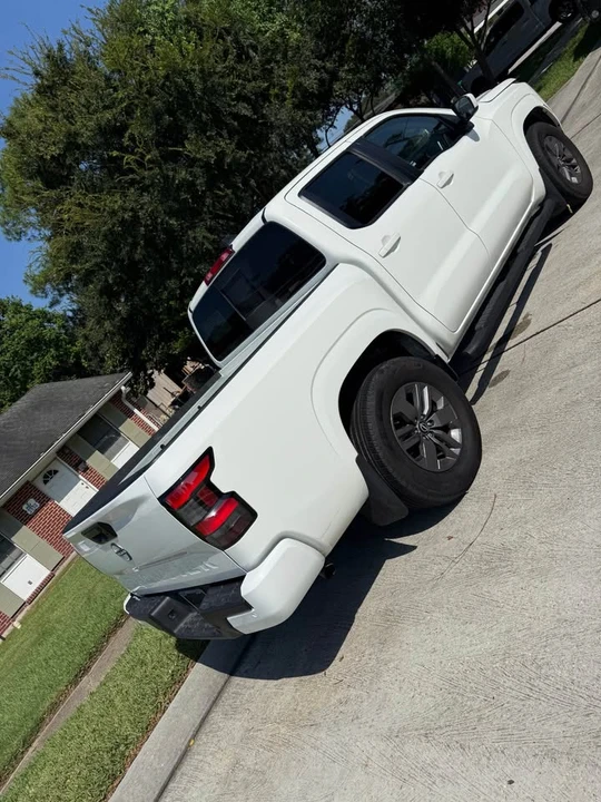 2025 Nissan Frontier 3rd Gen - Image 2 of 9