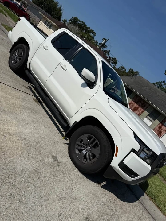 2025 Nissan Frontier 3rd Gen - Image 4 of 9