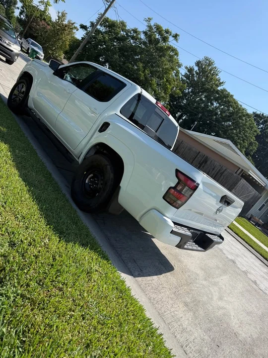 2025 Nissan Frontier 3rd Gen - Image 5 of 9
