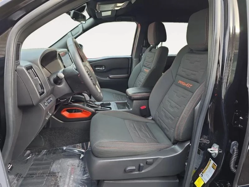 2025 Nissan Frontier 3rd Gen - Image 9 of 12