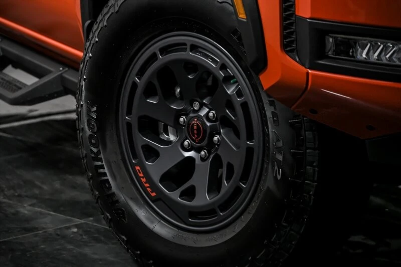 2025 Nissan Frontier 3rd Gen - Image 3 of 21