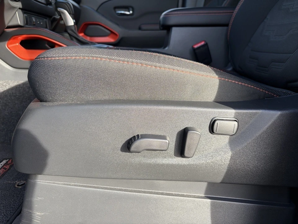2025 Nissan Frontier 3rd Gen - Image 8 of 12