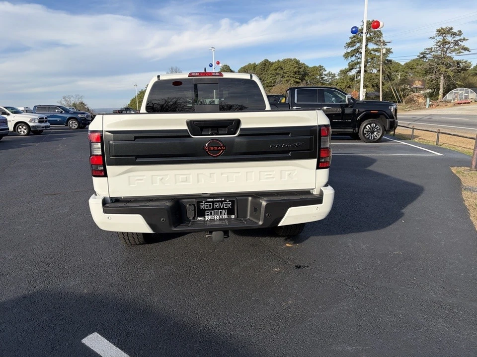 2025 Nissan Frontier 3rd Gen - Image 4 of 12
