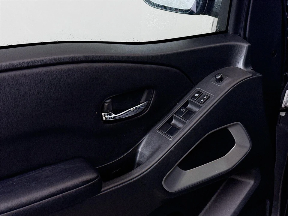 2025 Nissan Frontier 3rd Gen - Image 11 of 14