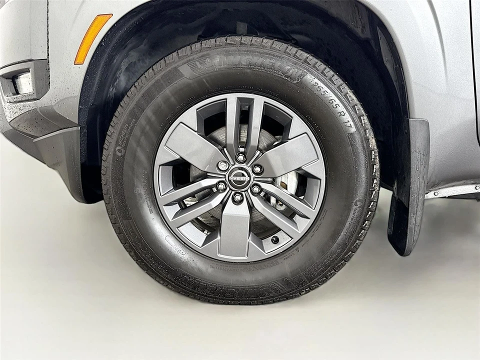 2025 Nissan Frontier 3rd Gen - Image 13 of 14