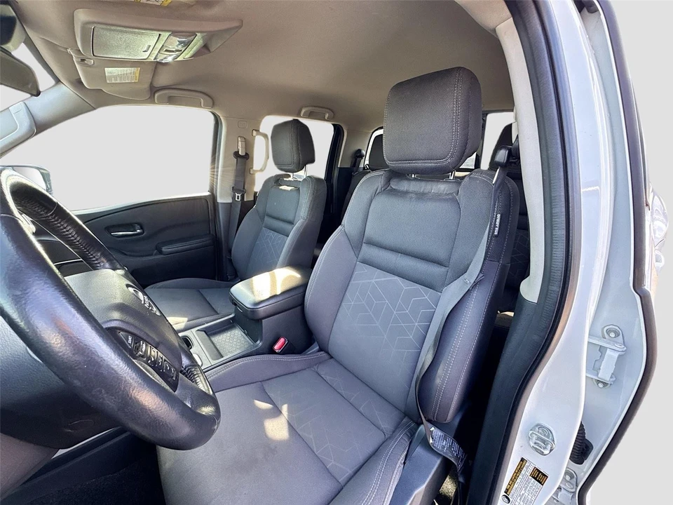 2025 Nissan Frontier 3rd Gen - Image 9 of 14