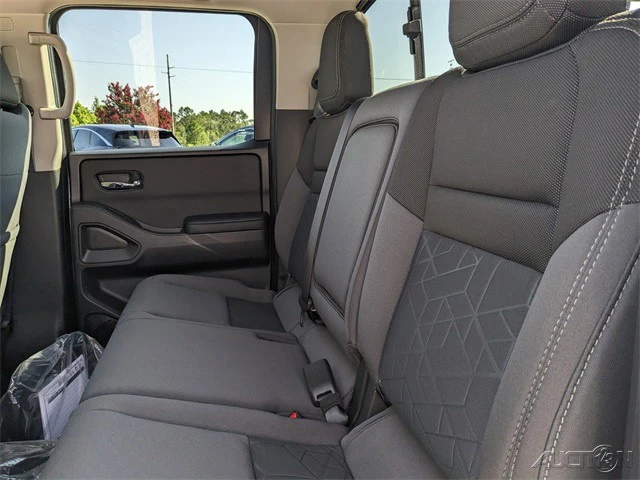 2025 Nissan Frontier 3rd Gen - Image 14 of 21