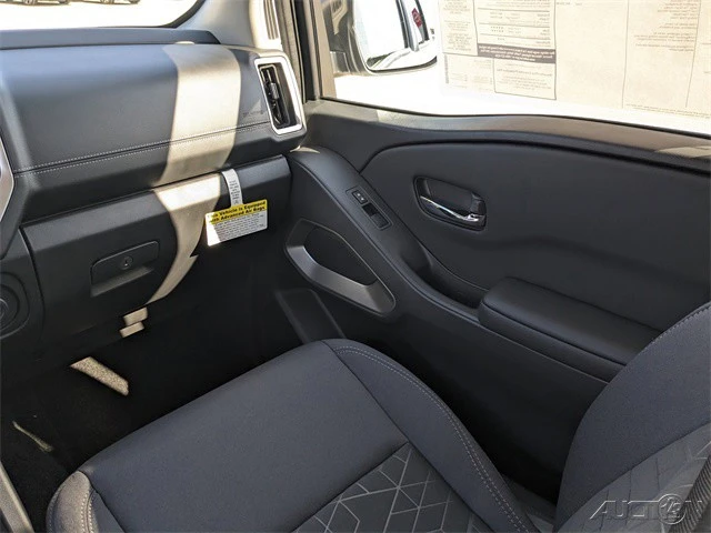 2025 Nissan Frontier 3rd Gen - Image 17 of 21