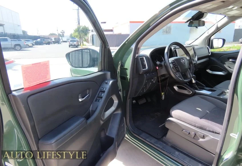 2025 Nissan Frontier 3rd Gen - Image 20 of 21