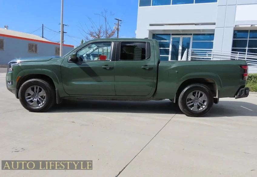 2025 Nissan Frontier 3rd Gen - Image 10 of 21