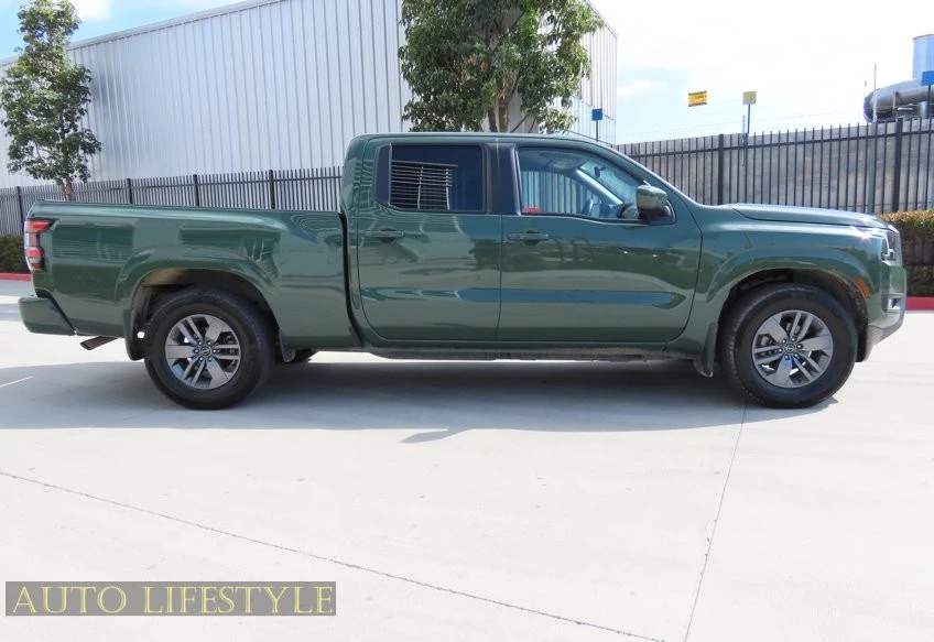 2025 Nissan Frontier 3rd Gen - Image 9 of 21
