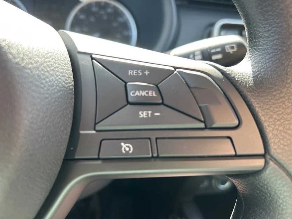 2025 Nissan Kicks - Image 20 of 21