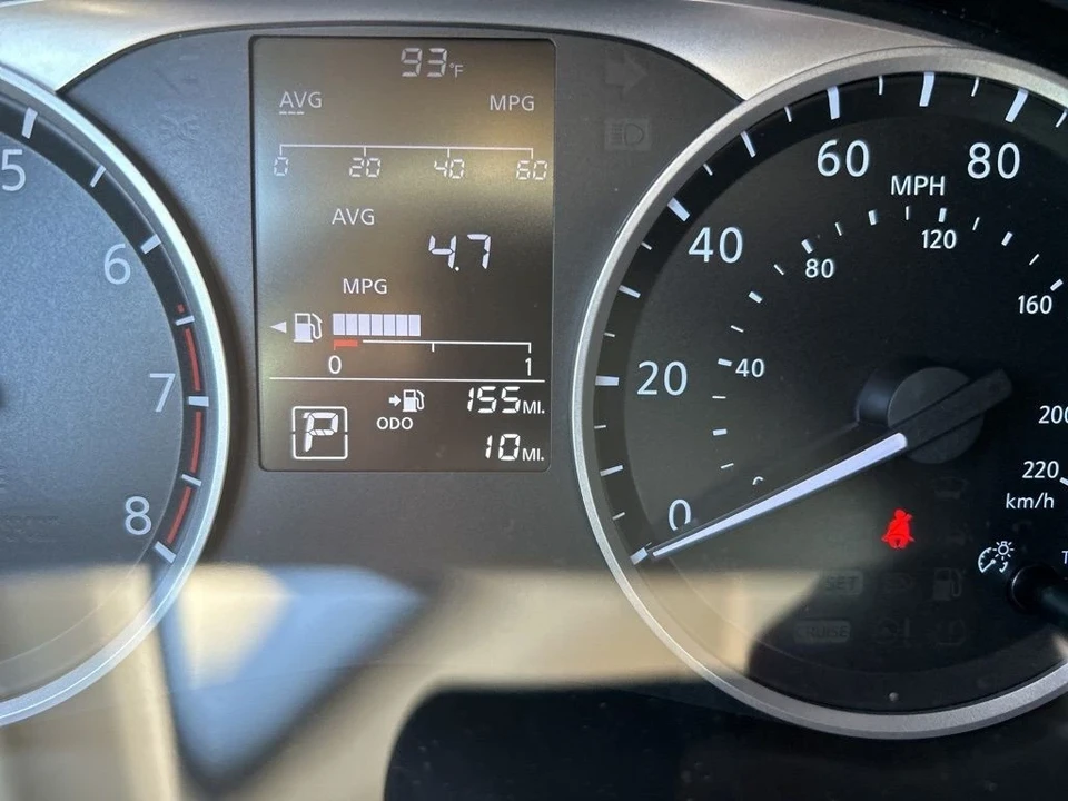 2025 Nissan Kicks - Image 18 of 21