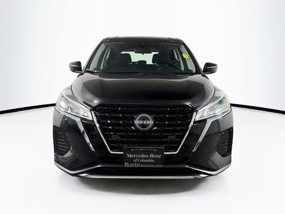 2025 Nissan Kicks - Image 2 of 31