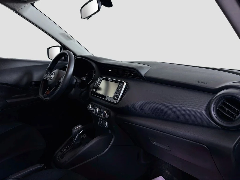 2025 Nissan Kicks - Image 26 of 31