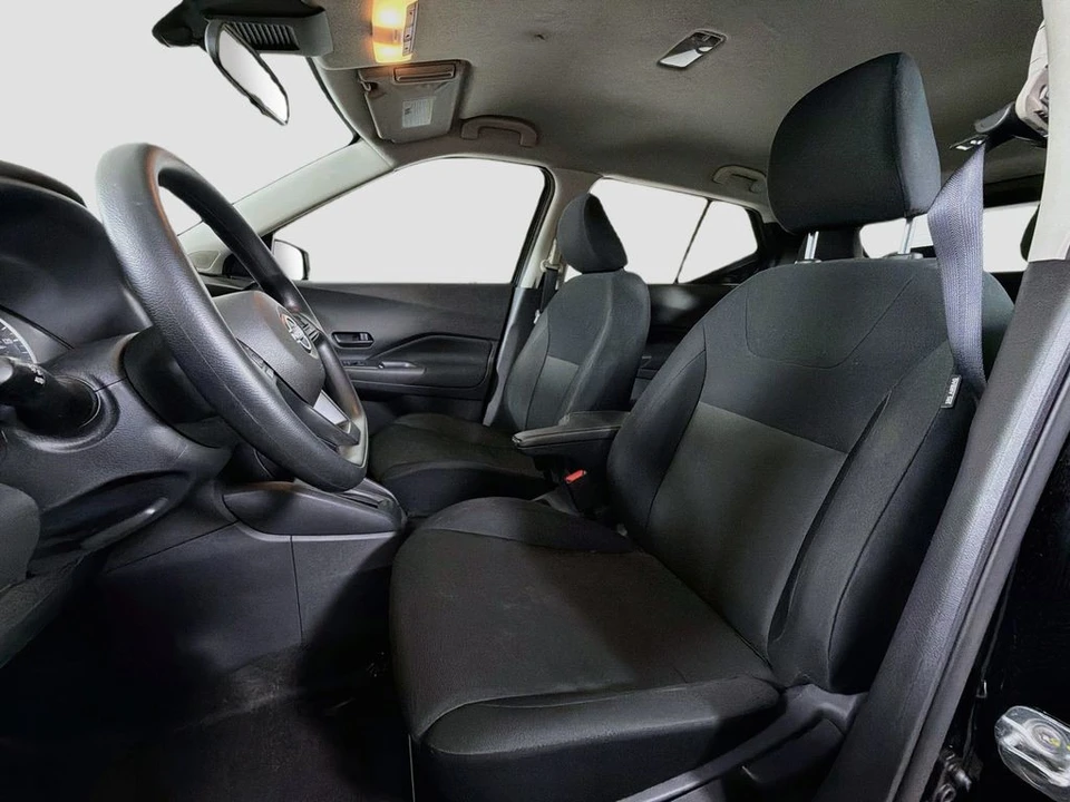 2025 Nissan Kicks - Image 12 of 31