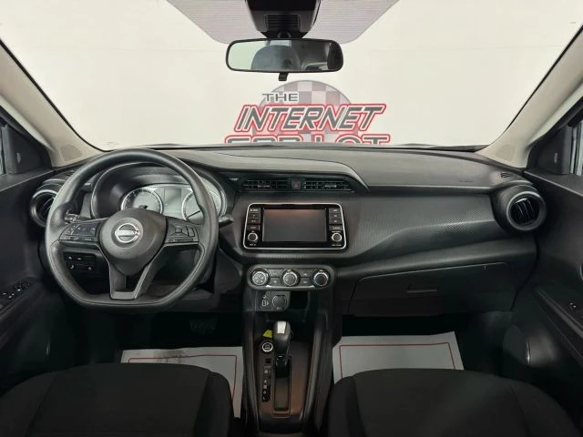 2025 Nissan Kicks - Image 11 of 21