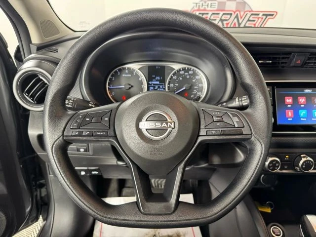 2025 Nissan Kicks - Image 13 of 21