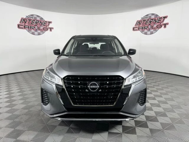 2025 Nissan Kicks - Image 2 of 21