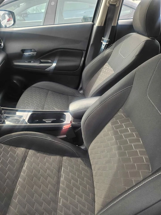 2025 Nissan Kicks - Image 3 of 3