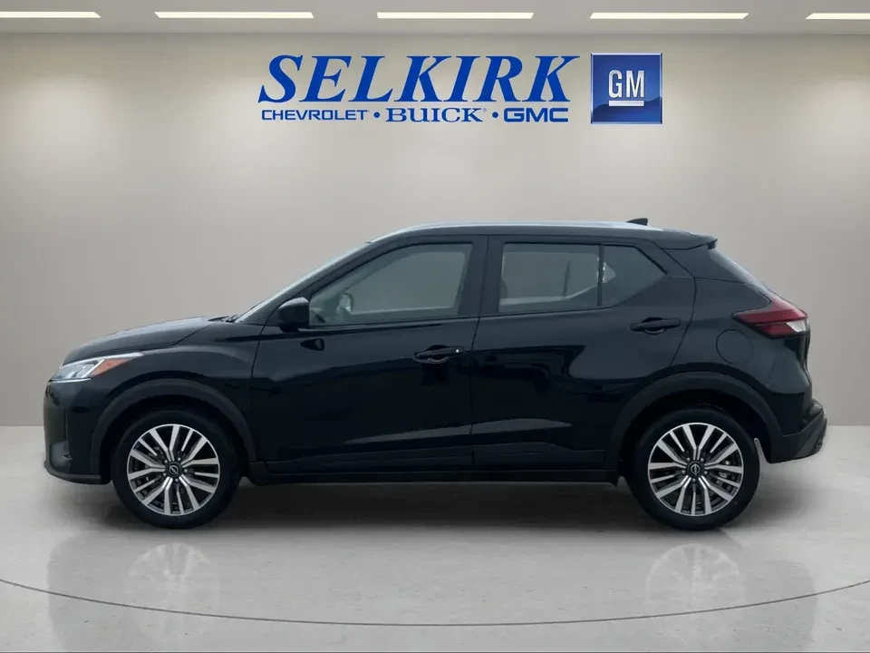 2025 Nissan Kicks - Image 3 of 12