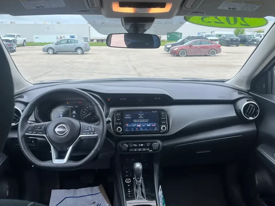 2025 Nissan Kicks - Image 12 of 12