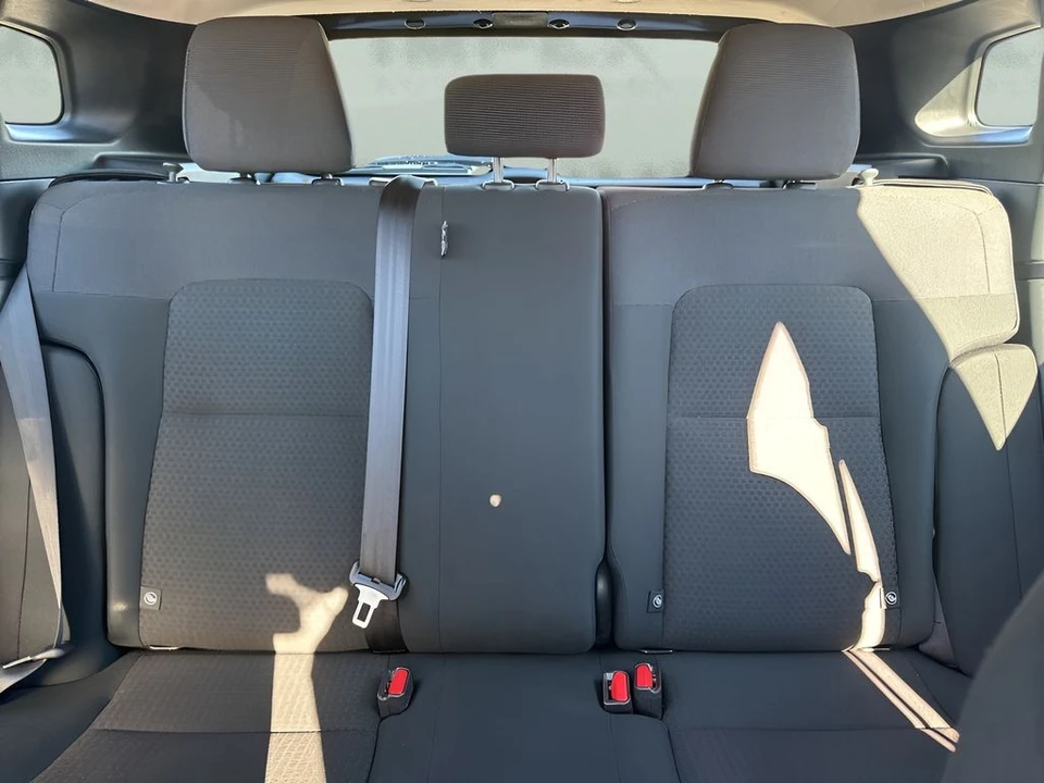 2025 Nissan Kicks - Image 10 of 12