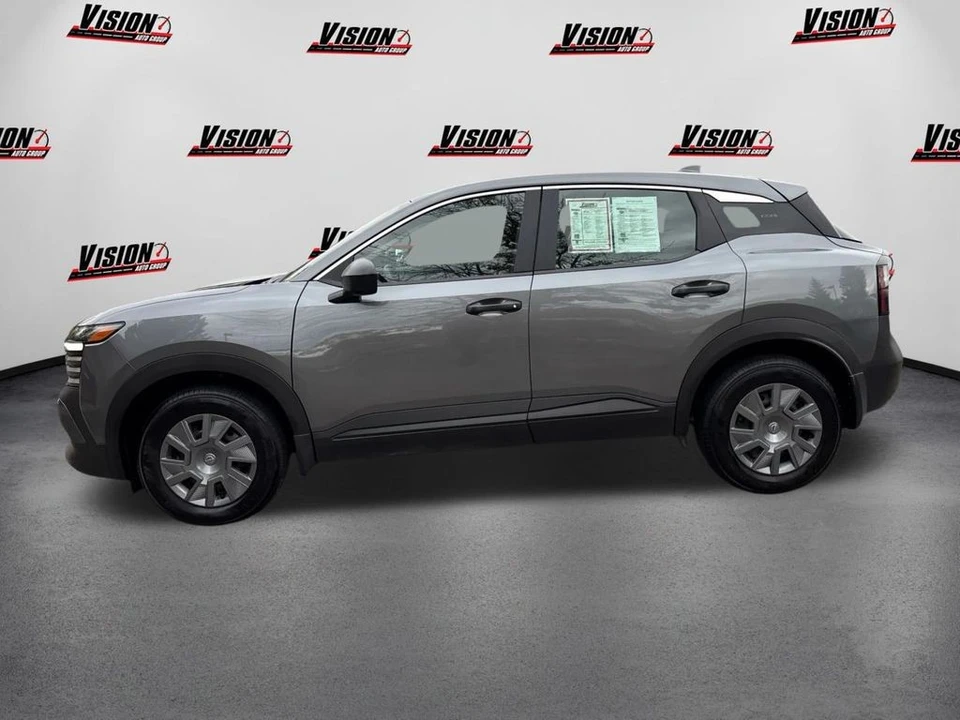 2025 Nissan Kicks - Image 8 of 12