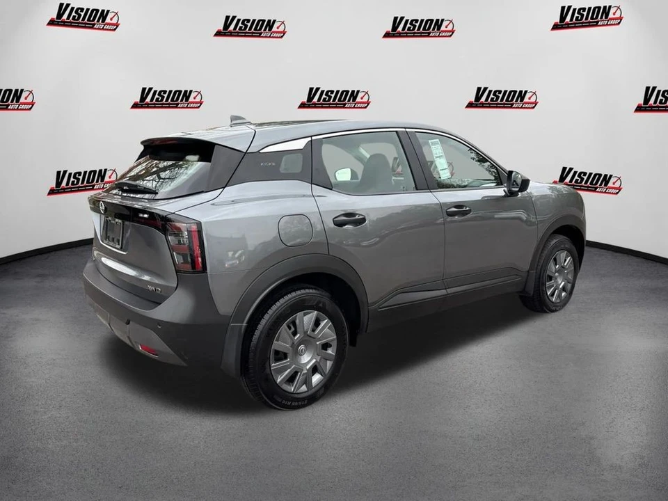 2025 Nissan Kicks - Image 5 of 12