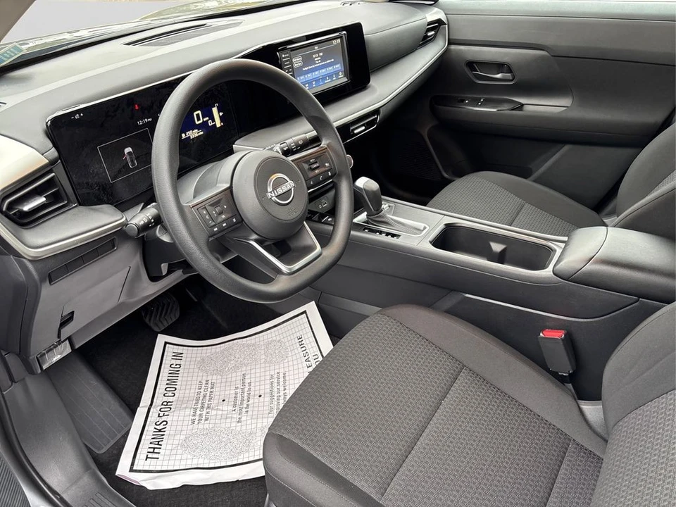 2025 Nissan Kicks - Image 9 of 12