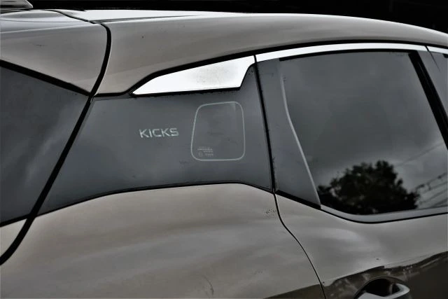 2025 Nissan Kicks - Image 8 of 21