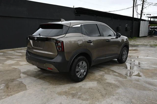 2025 Nissan Kicks - Image 5 of 21