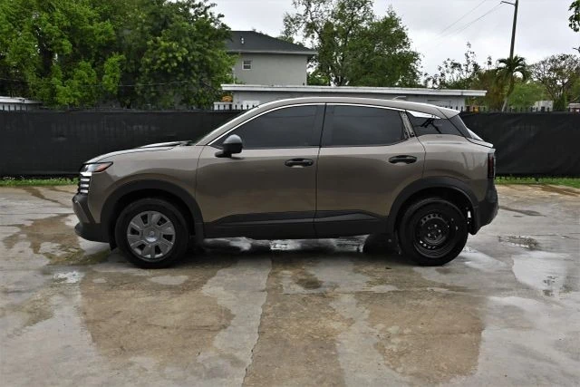 2025 Nissan Kicks - Image 7 of 21