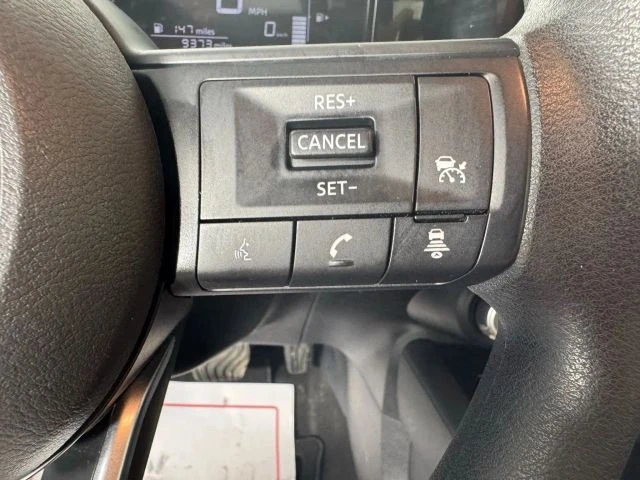 2025 Nissan Kicks - Image 16 of 21