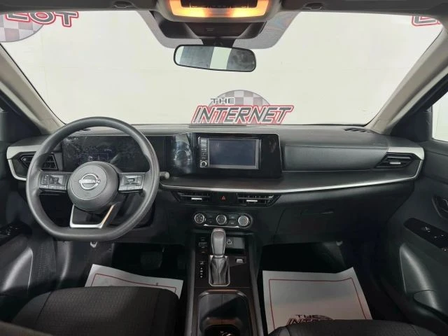 2025 Nissan Kicks - Image 11 of 12
