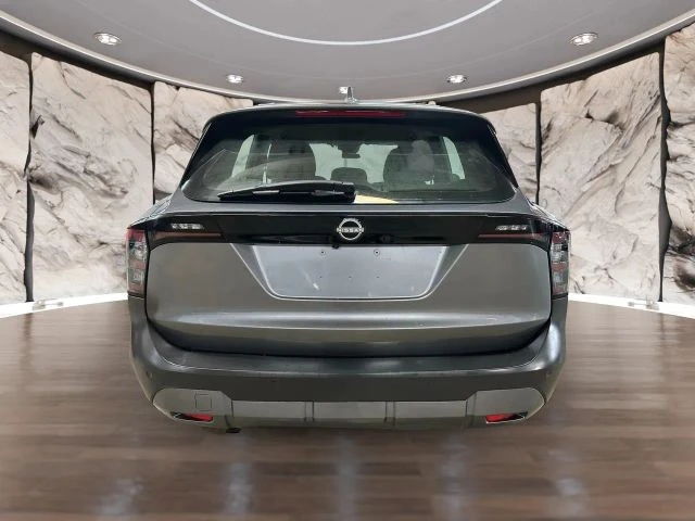 2025 Nissan Kicks - Image 8 of 21