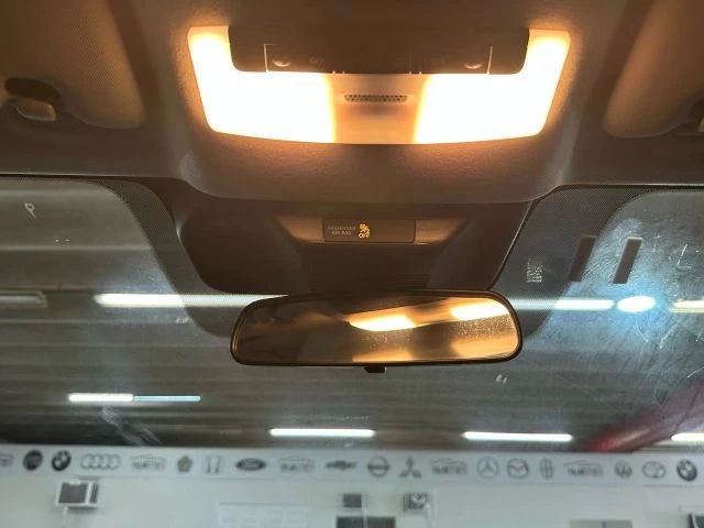 2025 Nissan Kicks - Image 19 of 21