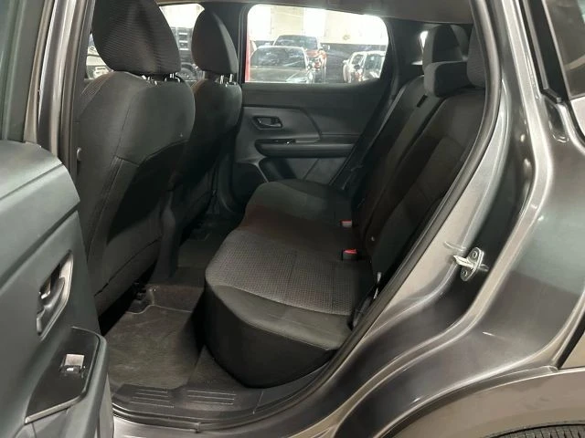 2025 Nissan Kicks - Image 11 of 21