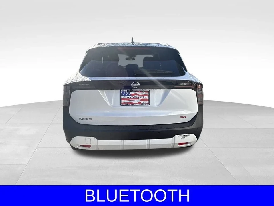 2025 Nissan Kicks - Image 5 of 12