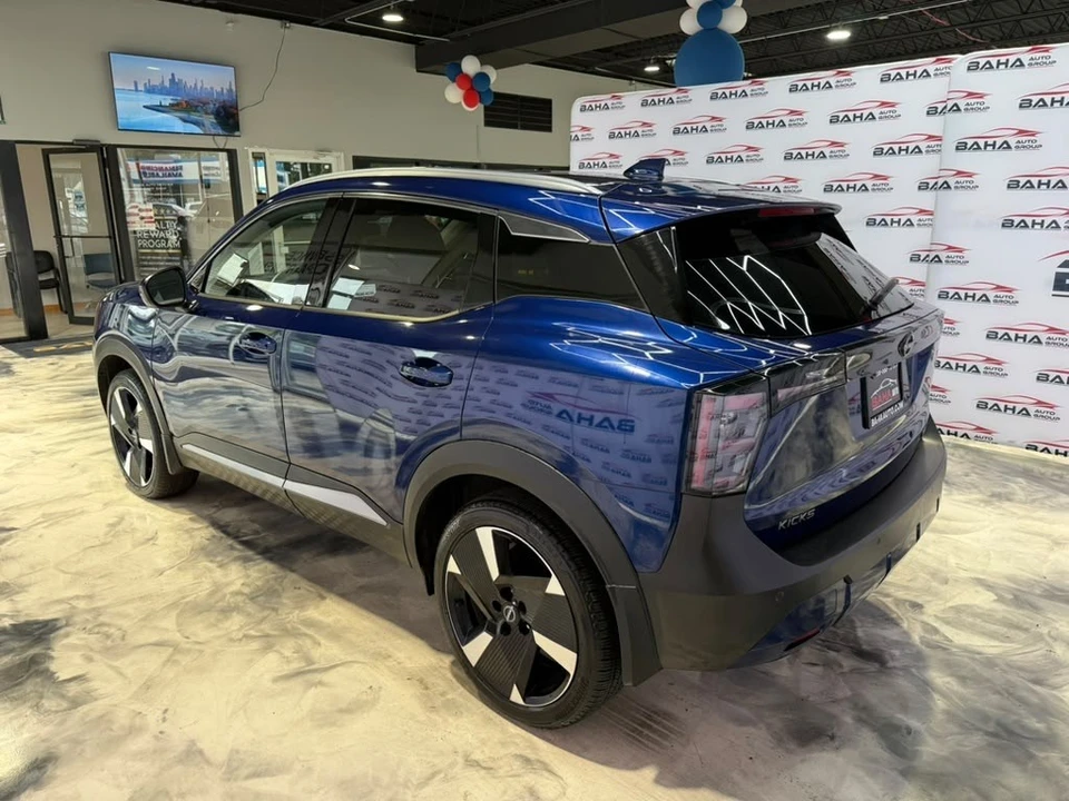 2025 Nissan Kicks - Image 9 of 31