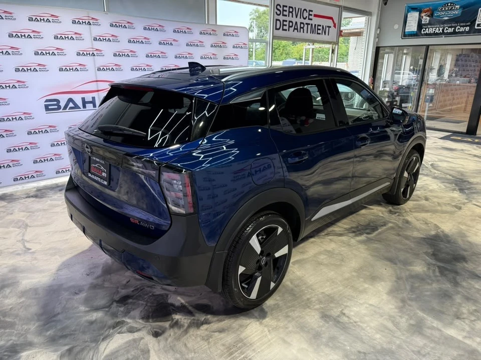 2025 Nissan Kicks - Image 7 of 31