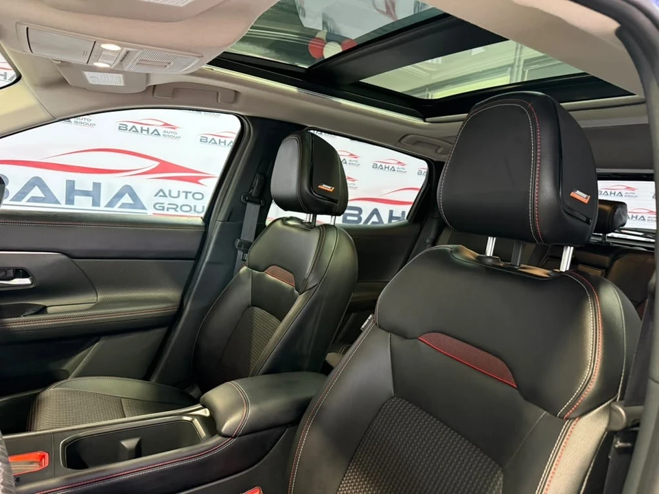 2025 Nissan Kicks - Image 30 of 31
