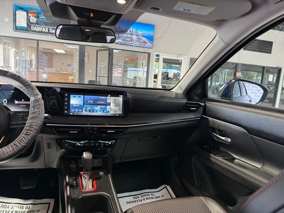 2025 Nissan Kicks - Image 26 of 31